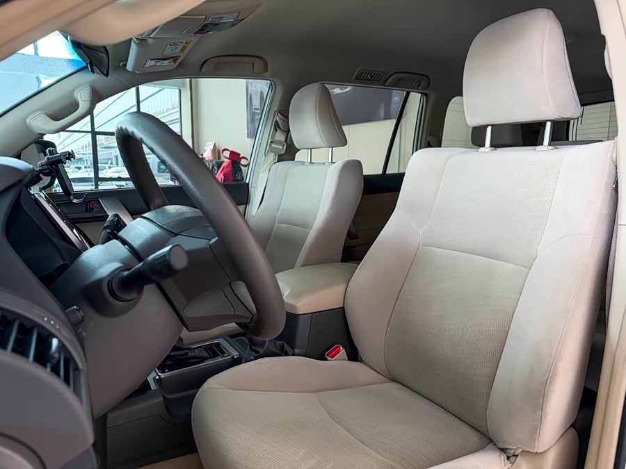 Prado 2022 2.7L Middle East - zdjęcie 8