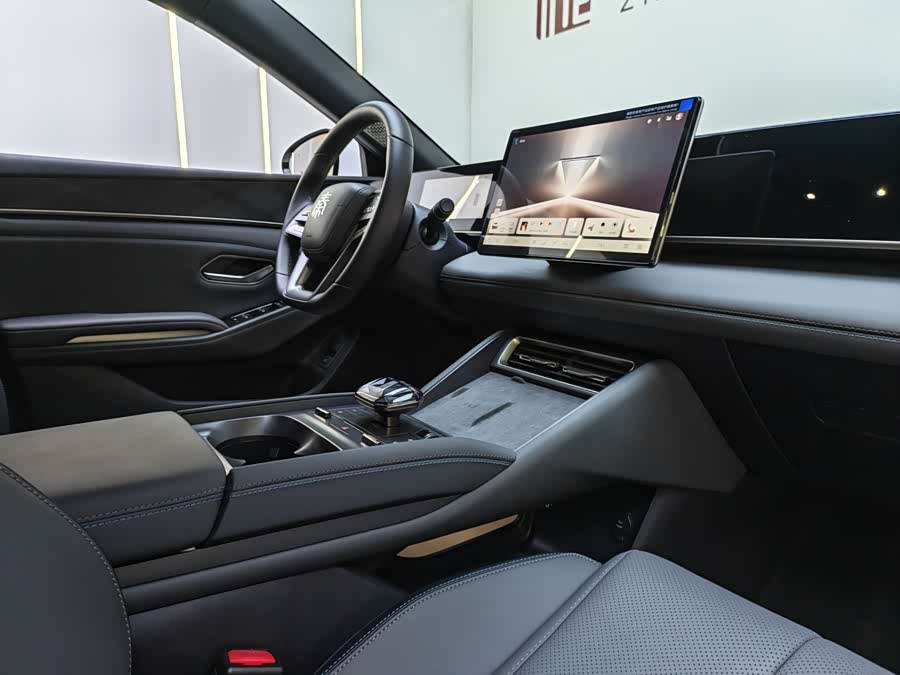 Qin L 2025 DM-i Intelligent Driving 120KM Beyond - zdjęcie 11