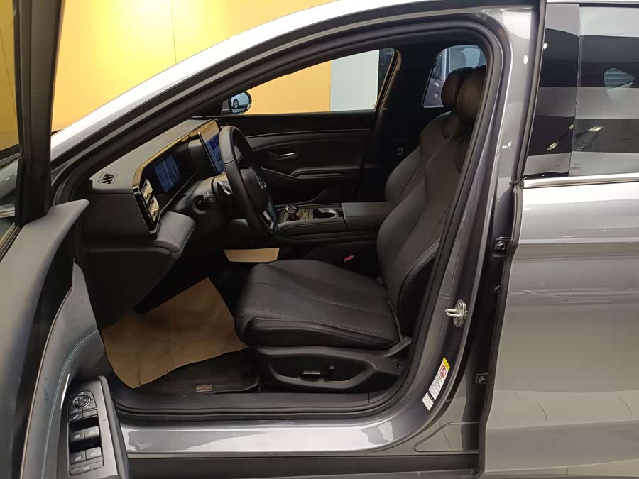 Qin L 2025 DM-i Intelligent Driving 120KM Beyond - zdjęcie 14