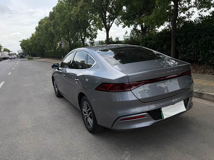 Qin PLUS 2024 Glory Edition EV 510KM Excellence - zdjęcie 19