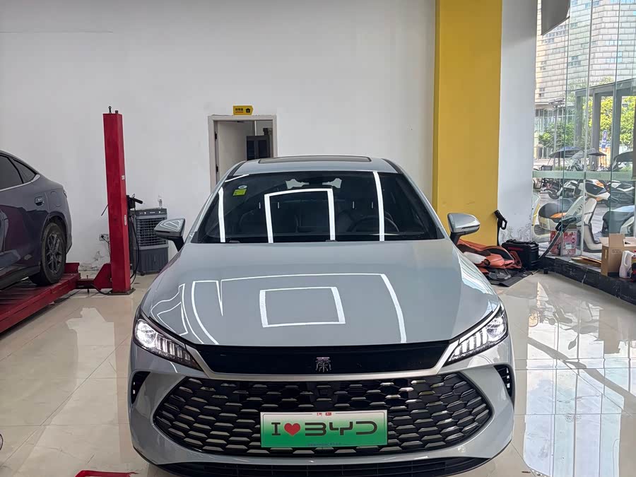 Qin PLUS 2026 DM-i 210KM Entry