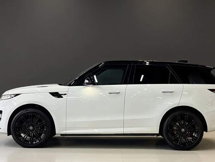 Range Rover Sport 2023 400PS Dynamic SE - zdjęcie 12