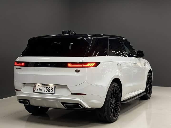 Range Rover Sport 2023 400PS Dynamic SE - zdjęcie 13