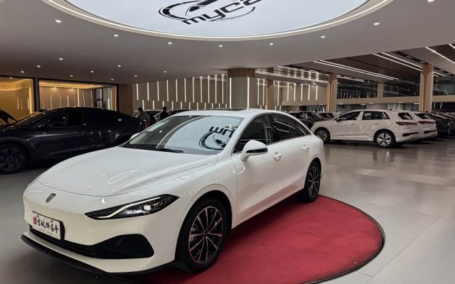 Roewe D7 2023 DMH 125km Super