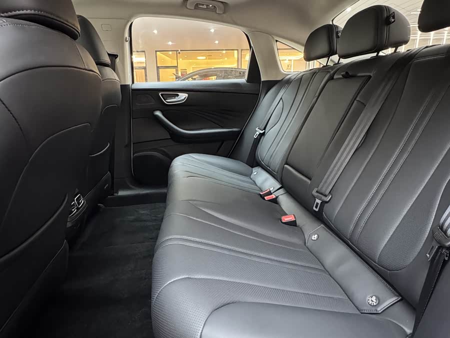 Roewe D7 2023 DMH 125km Super - zdjęcie 13