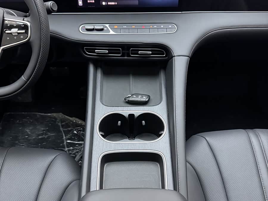 Roewe D7 2023 DMH 125km Super - zdjęcie 15