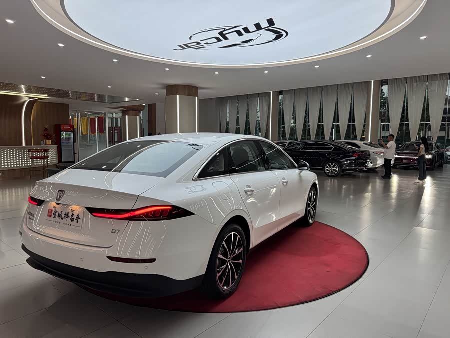 Roewe D7 2023 DMH 125km Super - zdjęcie 5