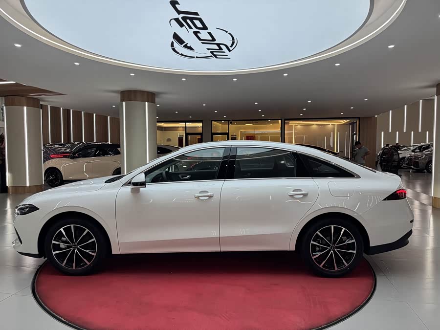 Roewe D7 2023 DMH 125km Super - zdjęcie 8