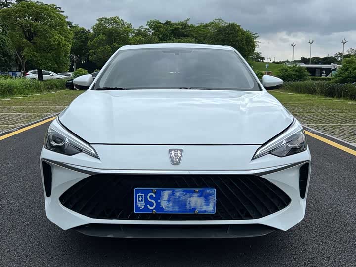 Roewe i5 2023 1.5L CVT Luxury - zdjęcie 16