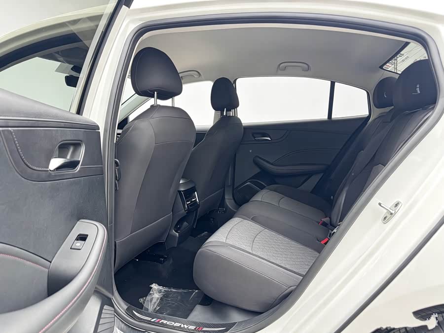 Roewe i5 2023 1.5L Manual Comfort Edition - zdjęcie 10