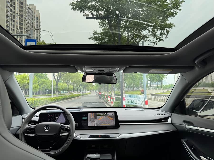 Rui Cheng PLUS 2023 1.5T DCT Luxury - zdjęcie 12