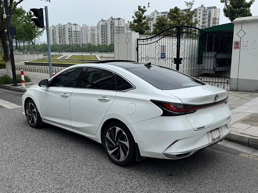 Rui Cheng PLUS 2023 1.5T DCT Luxury - zdjęcie 6
