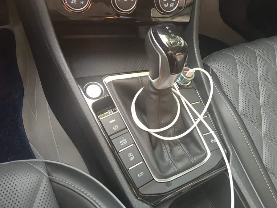 Sagitar 2023 300TSI DSG Beyond - zdjęcie 16