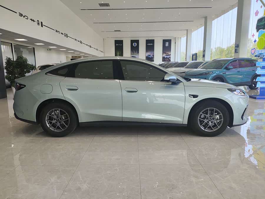 Seal 06 2025 DM-i Intelligent Driving Edition 80KM Luxury - zdjęcie 4
