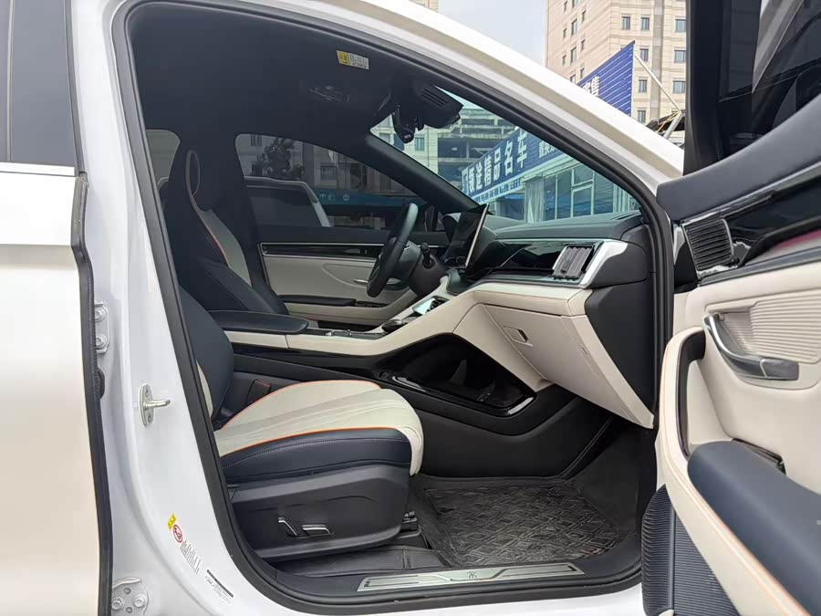 Song PLUS New Energy 2021 DM-i 110KM Flagship PLUS - zdjęcie 7