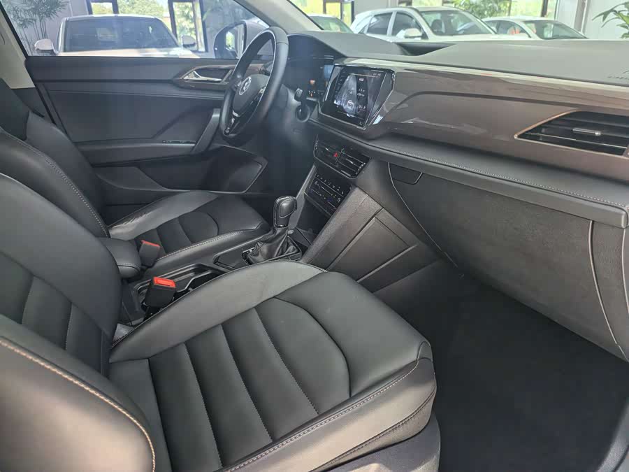 Tayron 2022 280TSI Two-Wheel Drive Luxury Edition - zdjęcie 17