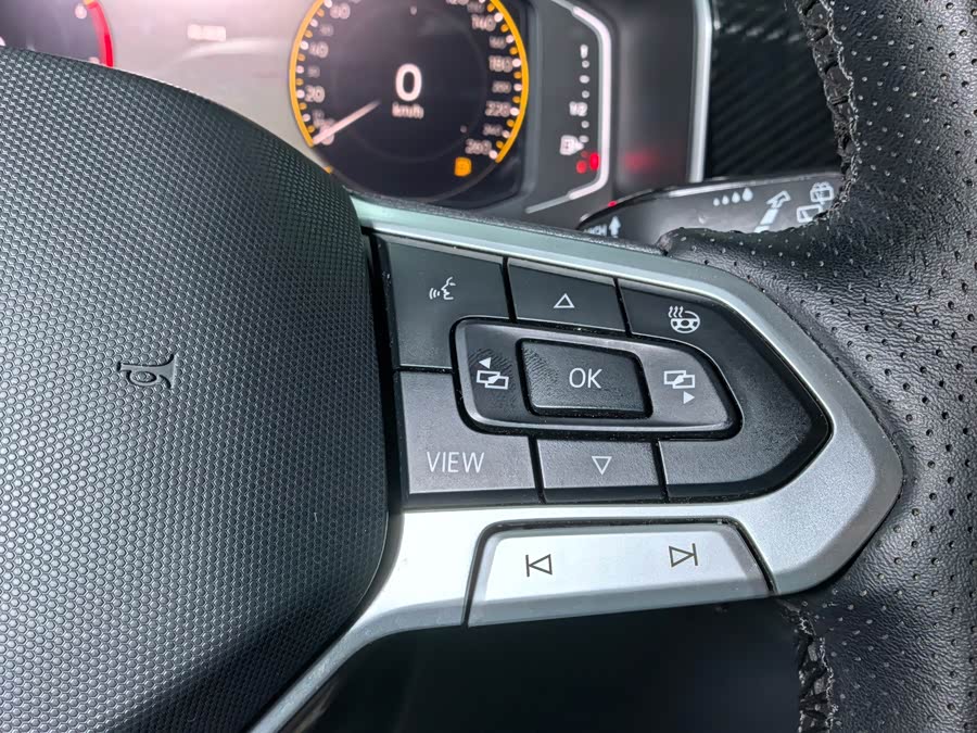 Tayron 2023 280TSI 2WD Luxury Plus Advanced - zdjęcie 13