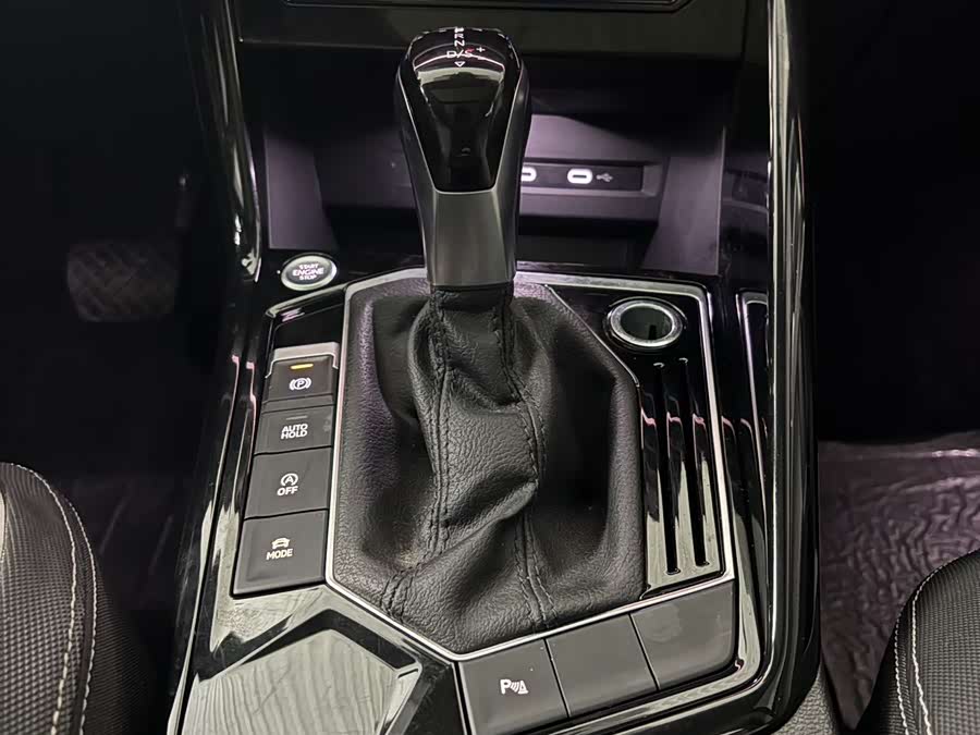 Tayron 2023 280TSI 2WD Luxury Plus Advanced - zdjęcie 16