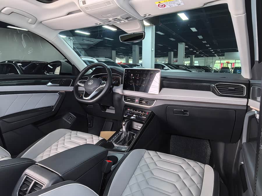 Tayron 2023 280TSI 2WD Luxury Plus Advanced - zdjęcie 17