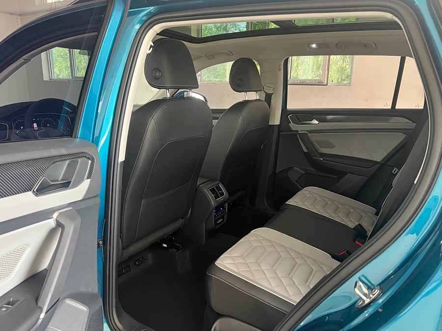Tayron 2023 280TSI 2WD Luxury Plus Advanced - zdjęcie 18