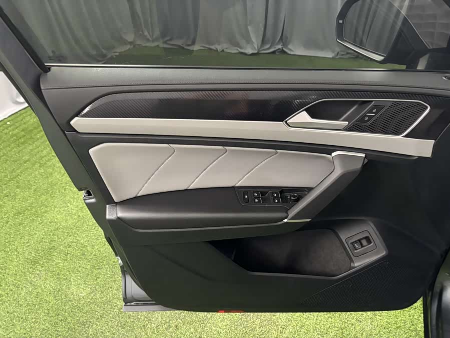 Tayron 2023 280TSI 2WD Luxury Plus Advanced - zdjęcie 7