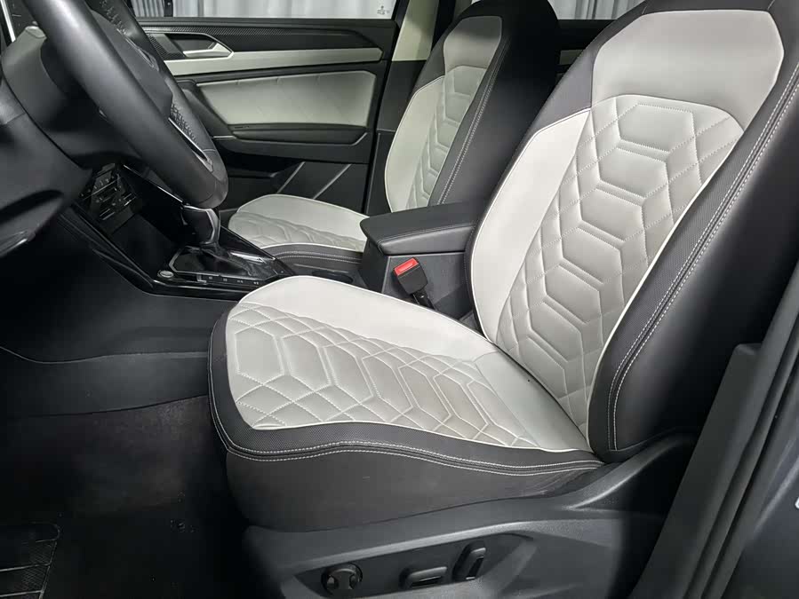 Tayron 2023 280TSI 2WD Luxury Plus Advanced - zdjęcie 8