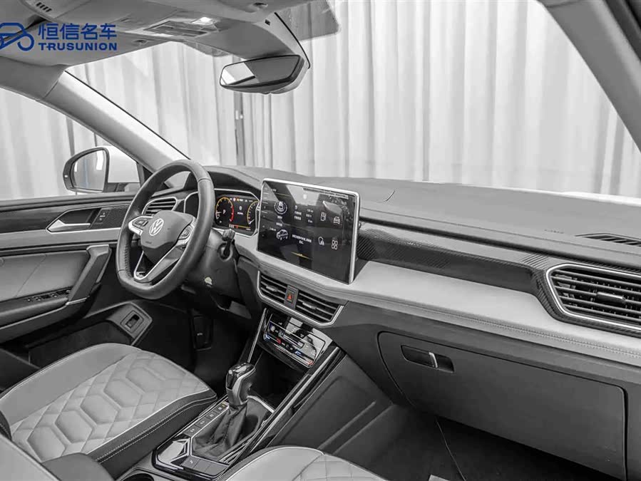 Tayron 2024 330TSI 2WD Luxury Plus - zdjęcie 14