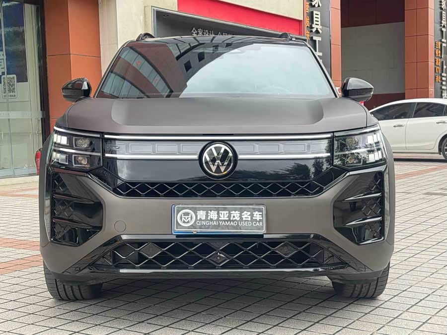 Tiguan Pro 450TSI 4WD Summit - zdjęcie 2