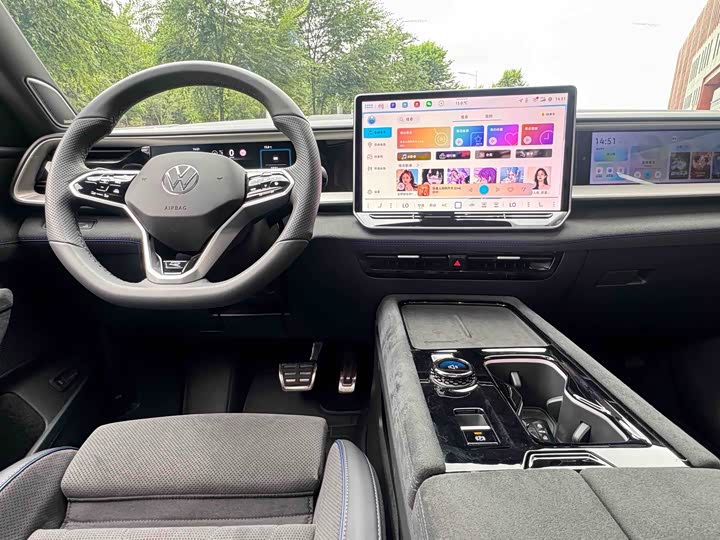 Tiguan Pro 450TSI 4WD Summit - zdjęcie 17