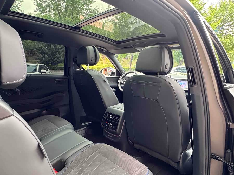 Tiguan Pro 450TSI 4WD Summit - zdjęcie 9