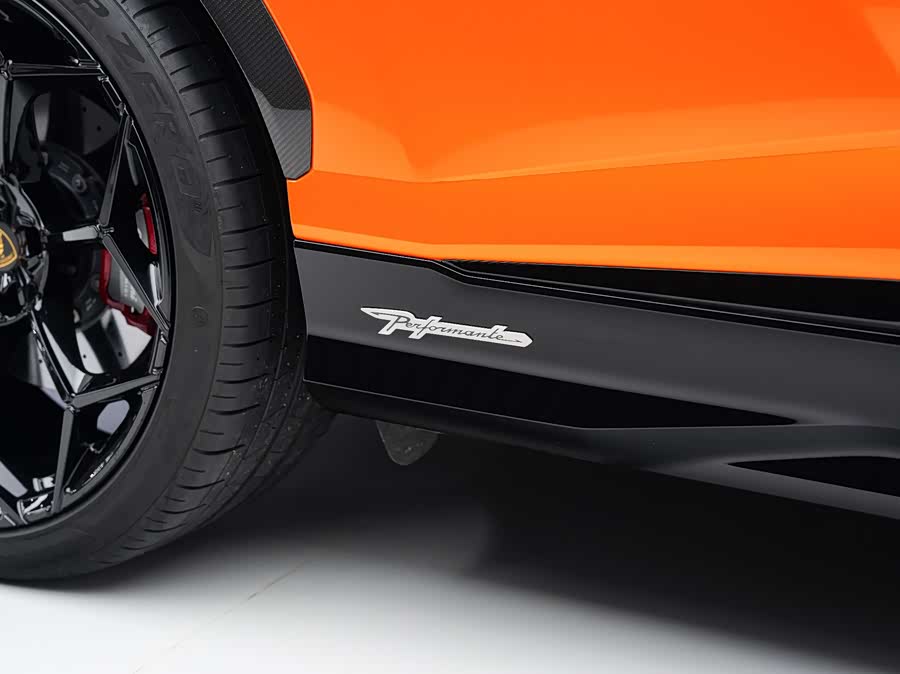 Urus 2023 4.0T V8 Performante - zdjęcie 11