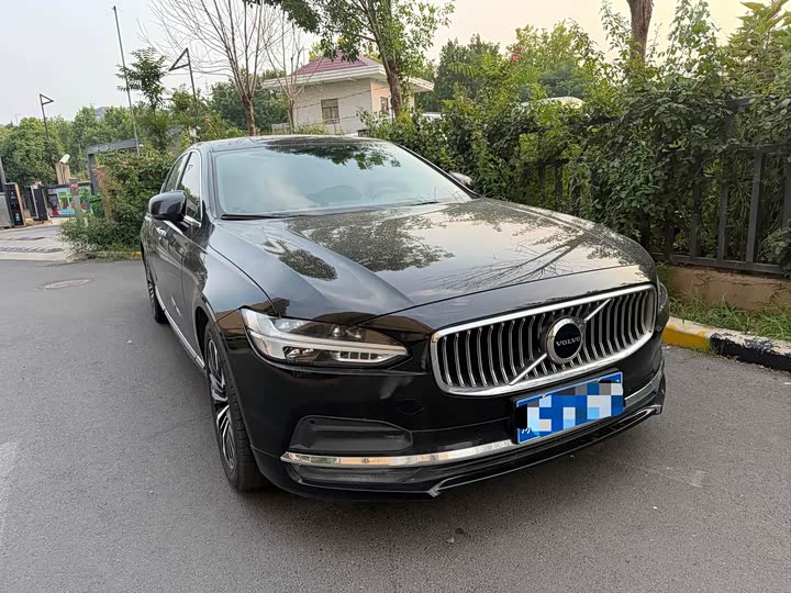 Volvo S90 2023 B5 Intelligent Luxury - zdjęcie 12