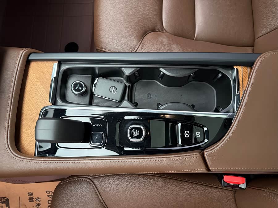 Volvo S90 2023 B5 Intelligent Luxury - zdjęcie 16