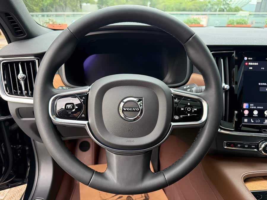 Volvo S90 2023 B5 Intelligent Luxury - zdjęcie 17