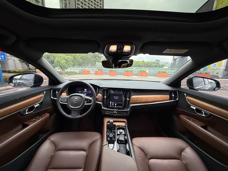 Volvo S90 2023 B5 Intelligent Luxury - zdjęcie 8