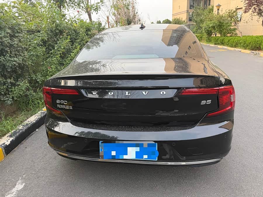 Volvo S90 2023 B5 Intelligent Luxury - zdjęcie 8
