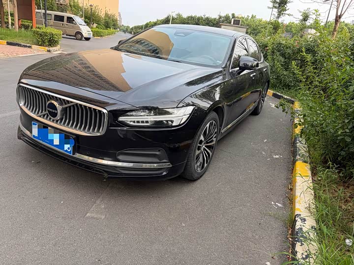 Volvo S90 2023 B5 Intelligent Luxury - zdjęcie 10