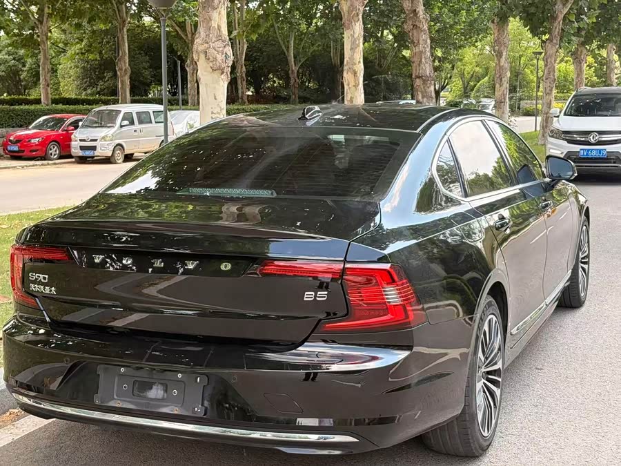 Volvo S90 2024 B5 Intelligent Luxury Edition - zdjęcie 11