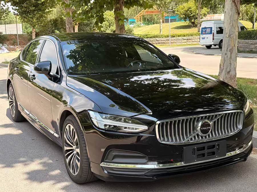 Volvo S90 2024 B5 Intelligent Luxury Edition - zdjęcie 3
