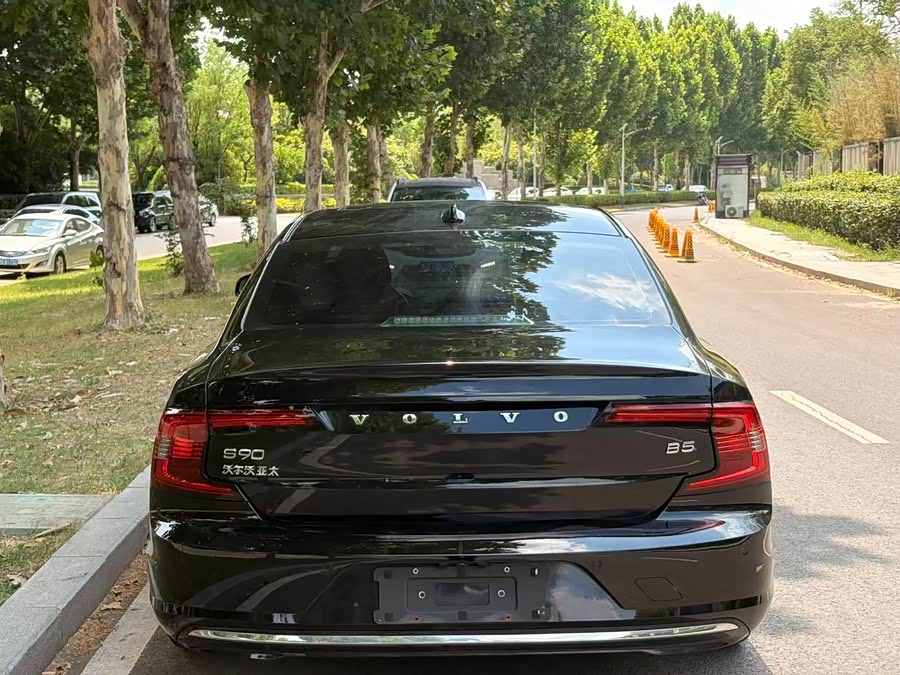 Volvo S90 2024 B5 Intelligent Luxury Edition - zdjęcie 8