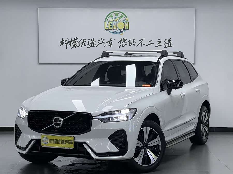 Volvo XC60 2024 B5 4WD Fjord Edition - zdjęcie 2
