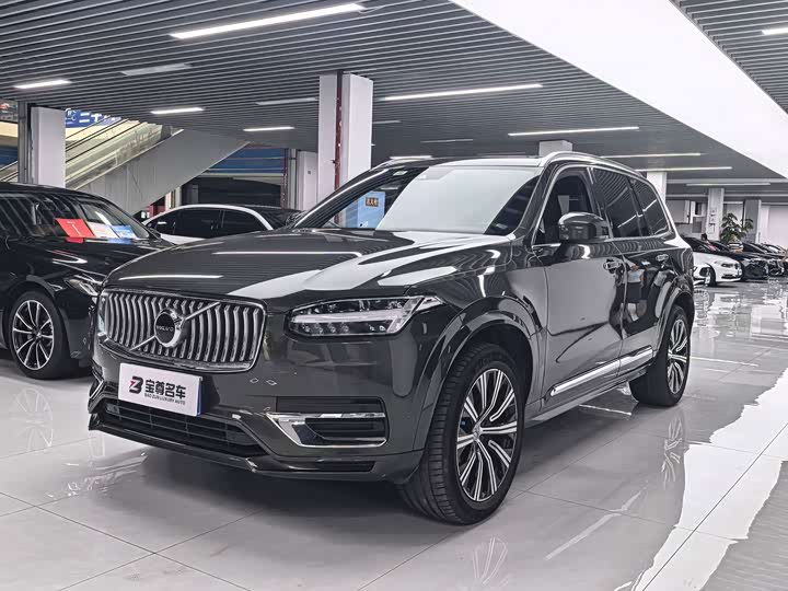 Volvo XC90 2022 B6 Intelligent Luxury Edition 7-Seater - zdjęcie 18