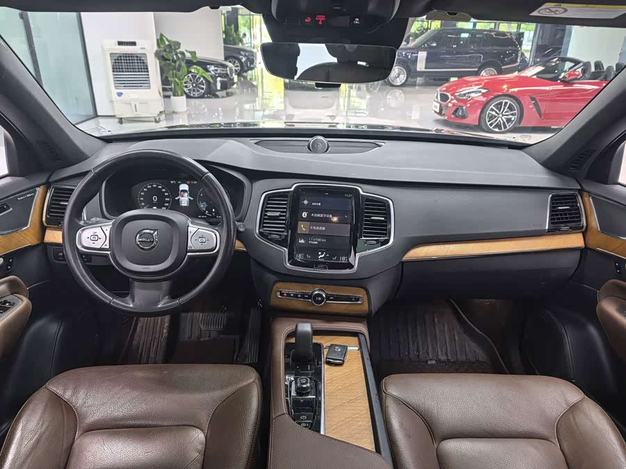 Volvo XC90 2022 B6 Intelligent Luxury Edition 7-Seater - zdjęcie 4