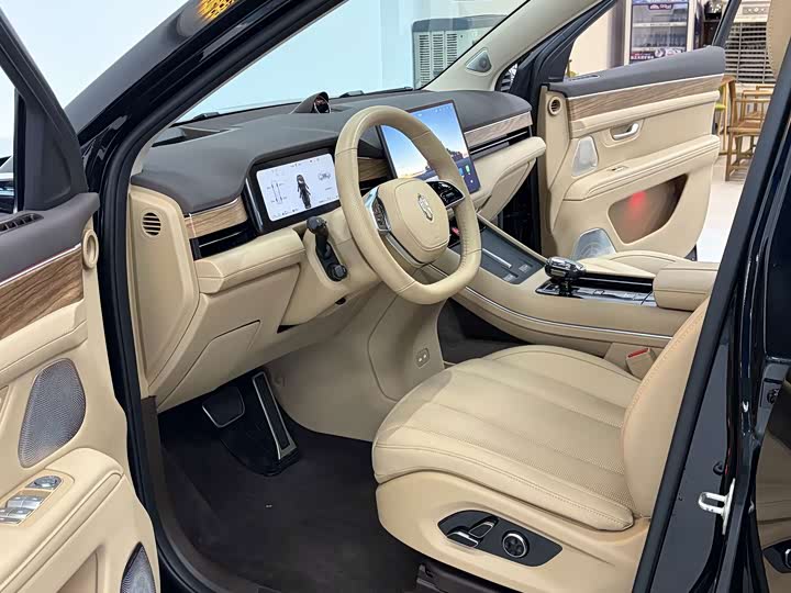 Wenjie M7 2024 1.5T Smart Drive 4WD Ultra 5-Seater - zdjęcie 19