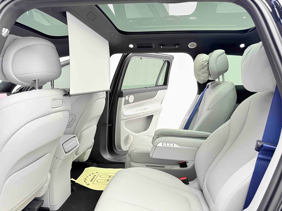 Wenjie M9 2024 Range Extender Ultra 52kWh 6-Seater - zdjęcie 9