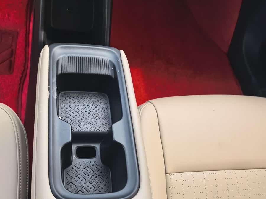 Wuling Bingo PLUS 2024 330km 5-seater - zdjęcie 14