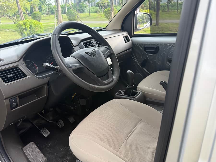 Wuling Rongguang S 2023 1.5L Basic Windowless Car 2 Seats - zdjęcie 7