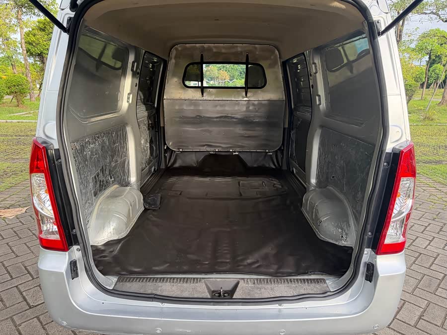 Wuling Rongguang S 2023 1.5L Basic Windowless Car 2 Seats - zdjęcie 8