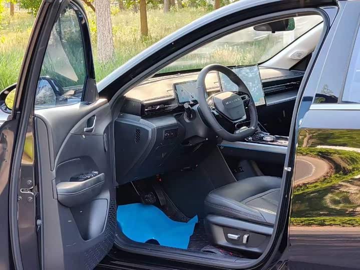 Wuling Xingguang 2023 150 Advanced Edition - zdjęcie 16