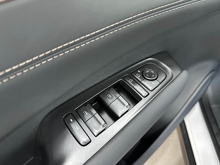 Wuling Xingguang 2025 70km Smart Standard - zdjęcie 5